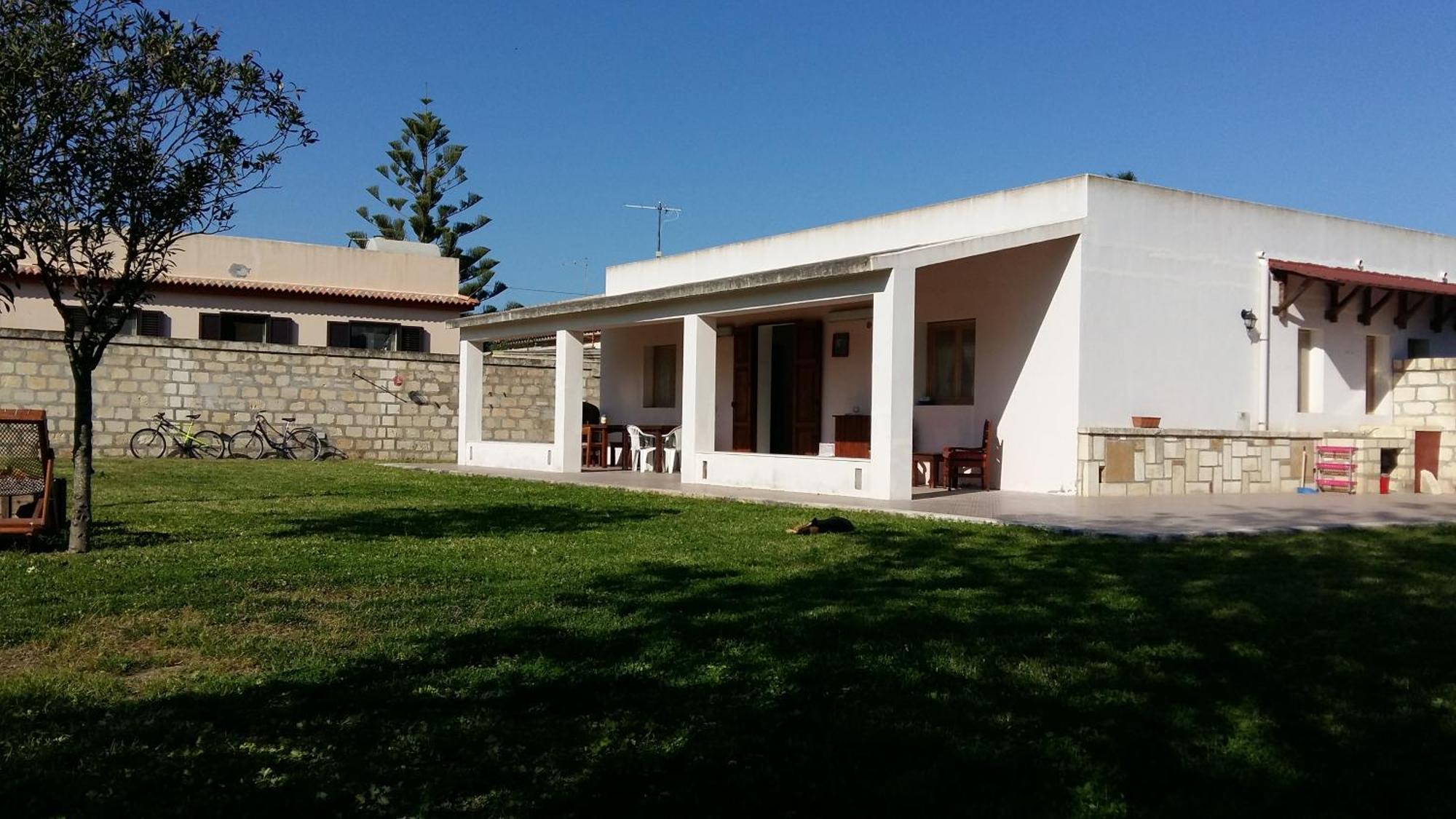 Villa Luna A Pochi Passi Dalla Spiaggia Avola Exterior photo